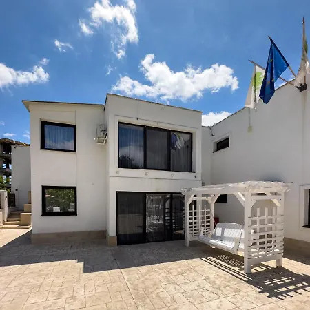 호텔 Avenue - Avenue 3*