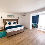 Avenue - Avenue מלון 3*