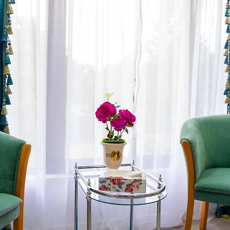 Avenue - Avenue 3* Venus