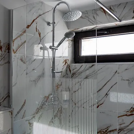 Avenue - Avenue Hotel Venus