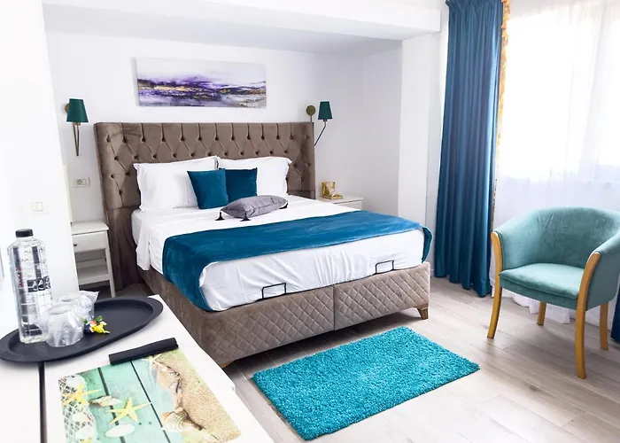 Avenue - Avenue 3* Venus